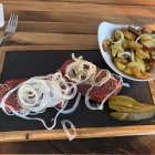 Foto zu Dackels Krohne: Celler Rohe Roulade