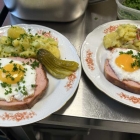 Foto zu Gabis Stübchen: Fleischkäse mit Kartoffelsalat