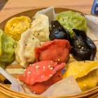 Ein Dampfgarkorb (voll) Buntes