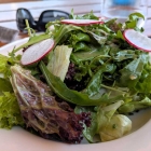Foto zu Restaurant im Hotel Vater Rhein: Sommerlicher Salattteller