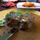 Foto zu Restaurant im Hotel Vater Rhein: Rumpsteak mit Pfeffersoße
