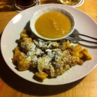 Foto zu Augustiner Bräustuben: Kaiserschmarren mit Apfelmus
