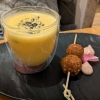 Kürbiscrème trifft Falafel