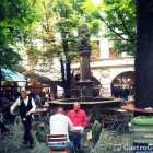 Foto zu Hofbräuhaus: Wunderschöner Biergarten im idyllischen Innenhof des Hofbräuhauses!