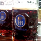 Foto zu Hofbräuhaus: 2 Dunkle in den typischen Hofbräuhausgläsern!