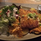 Foto zu Hotel & Landgasthaus Pfeifertal: 07.10.25: Salatteller mit gebackenem Schafskäse und Bratkartoffeln