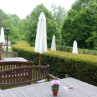 Foto zu Hotel Gutshaus Stellshagen: Außensitzplätze