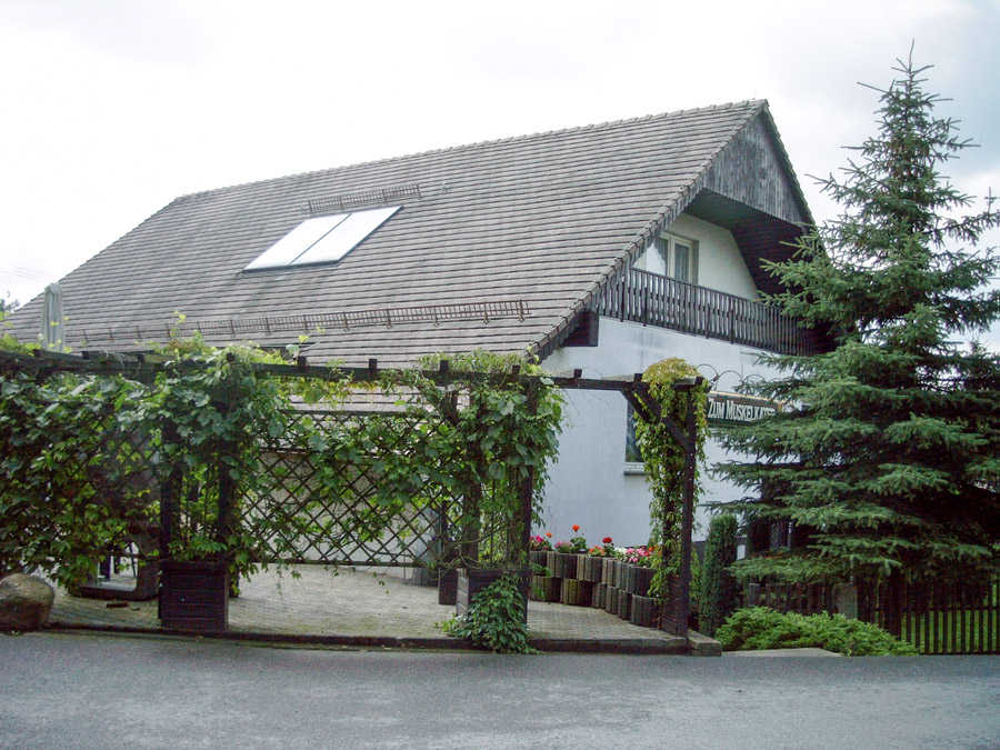 Keine Angabe