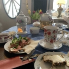 Foto zu Ostfriesische Teestube am Hafen: 7.2.26 Krenstuten mit Butter und Schinken